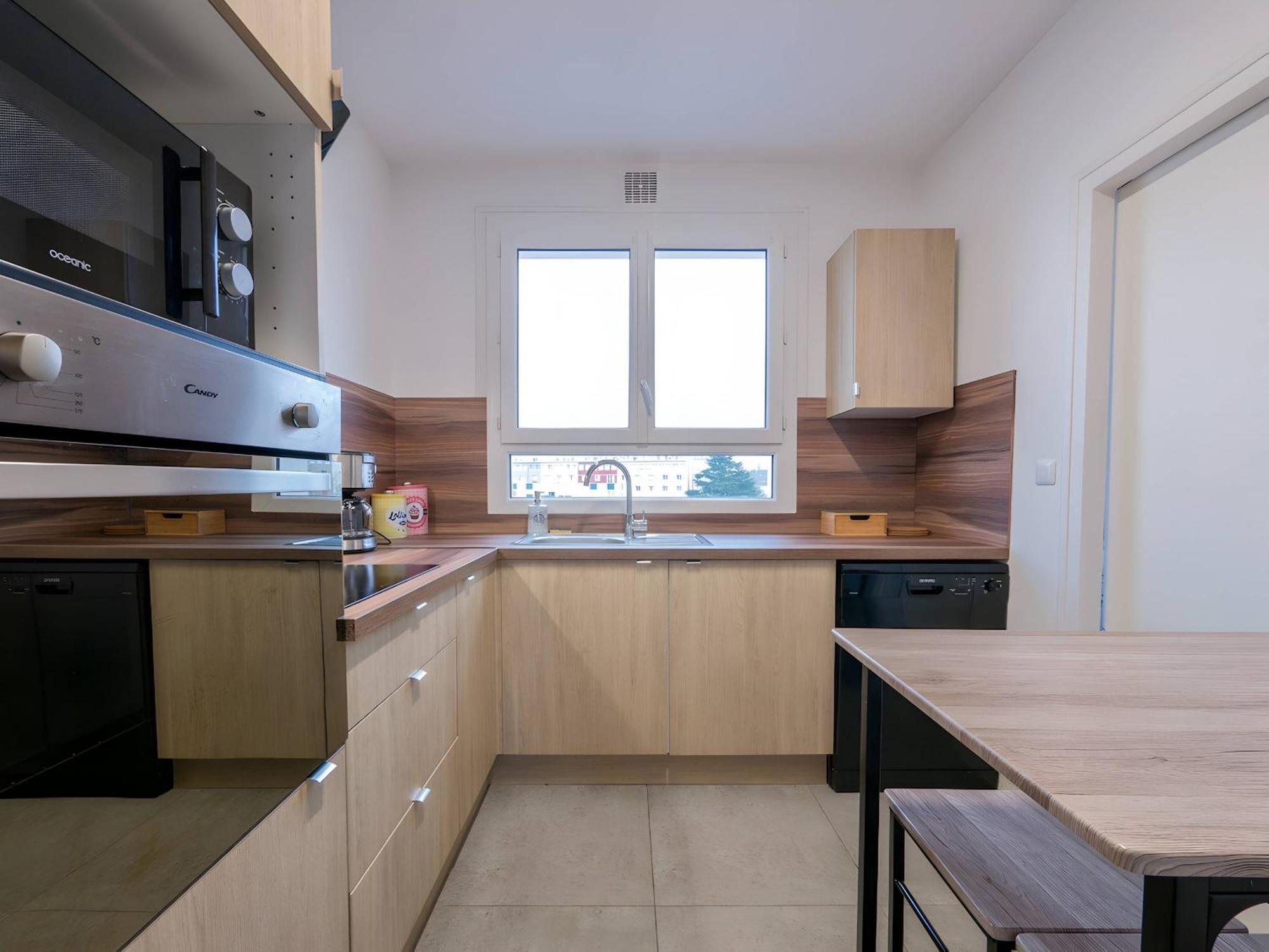 Апартаменты Le Spacieux - Circuit - Parking - 8 Personnes - Reve Au Mans Ле-Ман Экстерьер фото